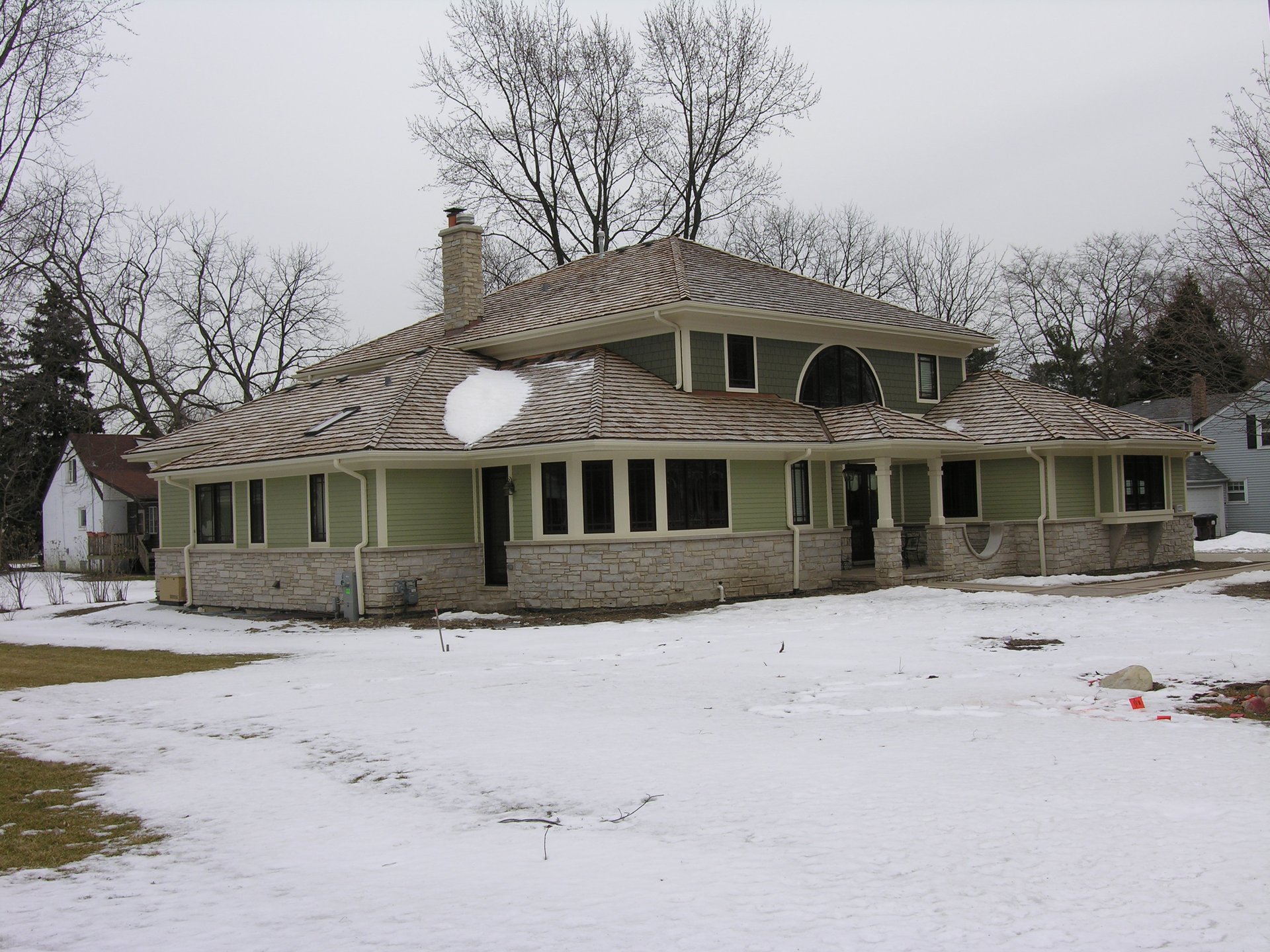 Custom home rear elevation — Palos Heights, IL — by Zeiler Construction